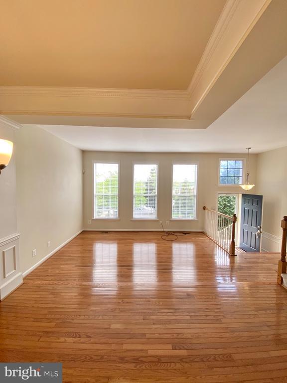 Building Photo - 81 Arell Ct