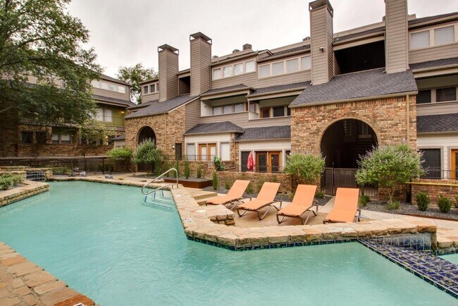 Building Photo - 5309 Spinnaker Way