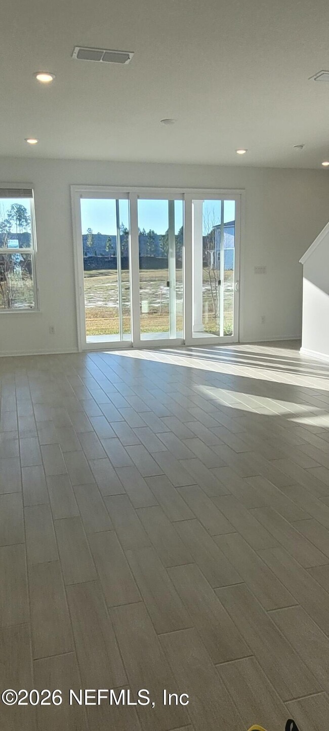 Building Photo - 40 Kingsville Ct