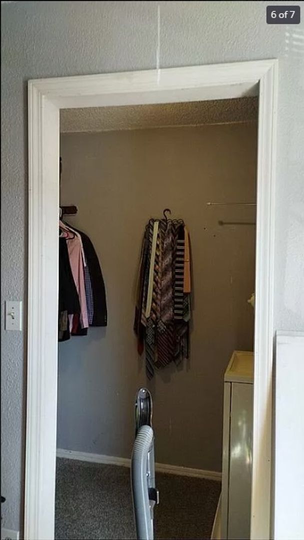 Building Photo - 1-bed, 1-bath apartment with washer and dryer provided