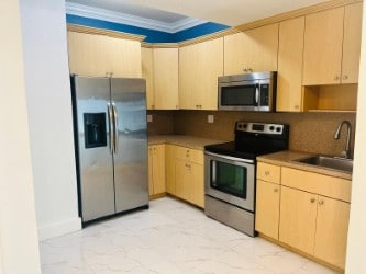 Building Photo - 16400 NW 82nd Ct