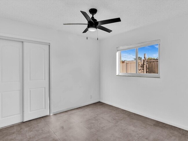 Building Photo - 6661 Meade St