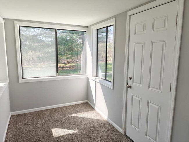 Building Photo - 3356 Bald Mountain Rd