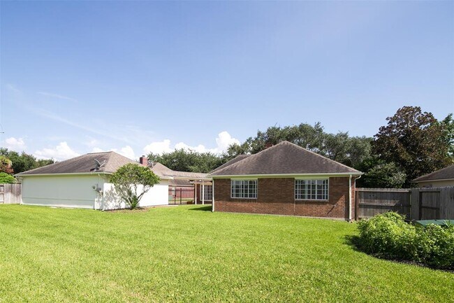 Building Photo - 4910 Canterbury Ln