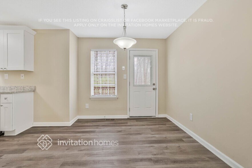 Building Photo - 282 Seals Dr