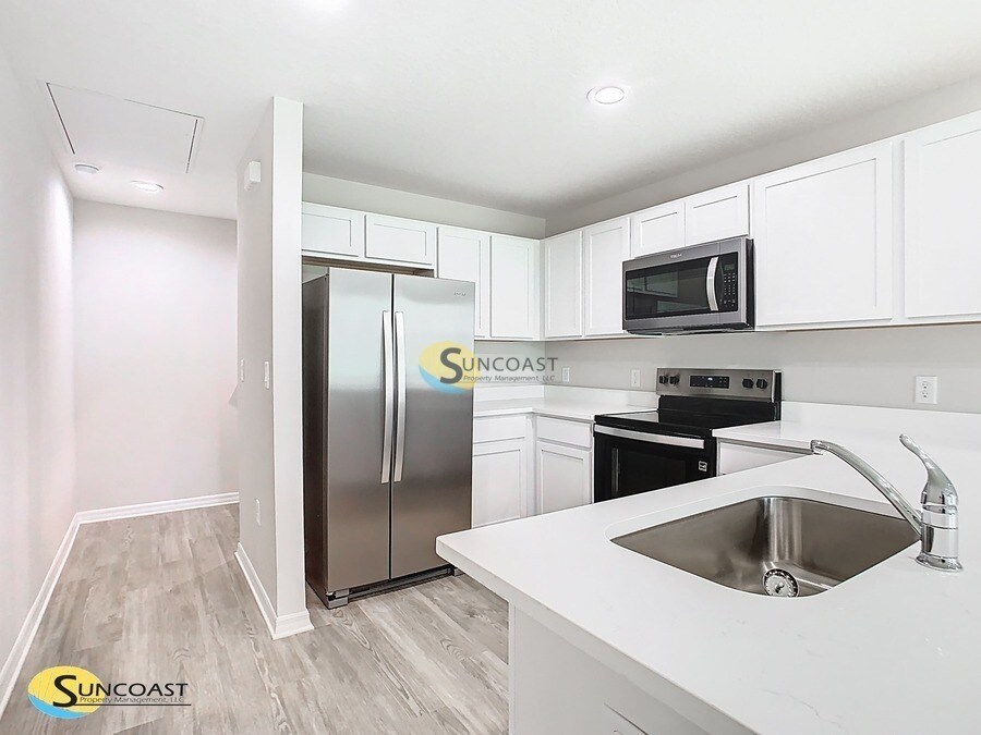 Building Photo - 3821 SW 43rd Ct