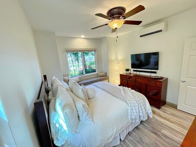 Building Photo - Live the Wailea Lifestyle – Ocean View gro...