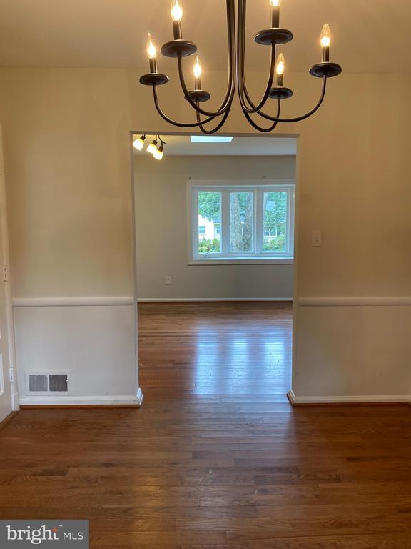 Building Photo - 3137 Creswell Dr