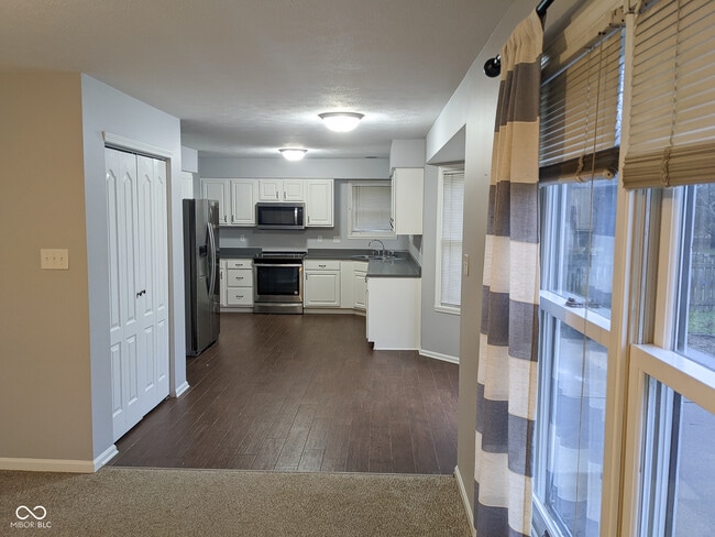 Building Photo - 7617 Willow Ridge