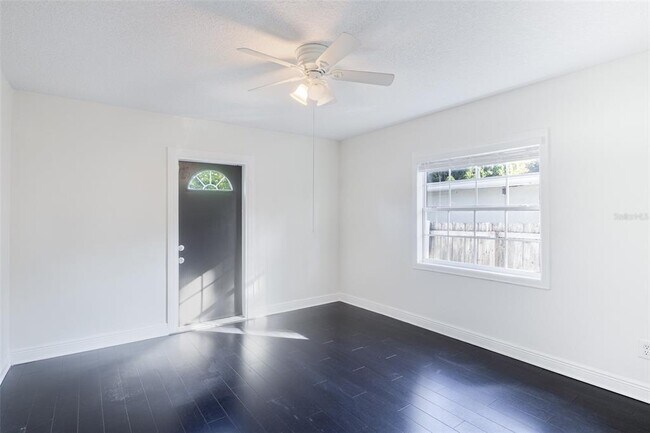 Building Photo - 350 N Phelps Ave