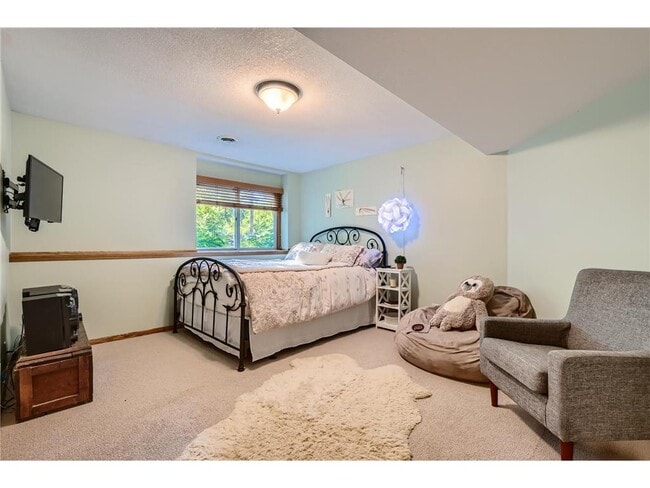 Building Photo - 3200 Frear Dr