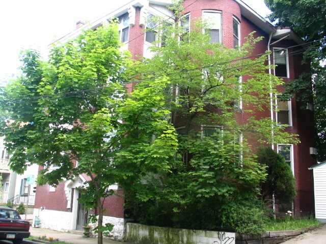 Building Photo - 5740 Elmer St