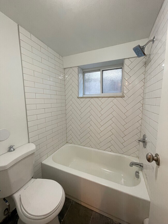 Newly remodeled bathroom - 590 N Logan St