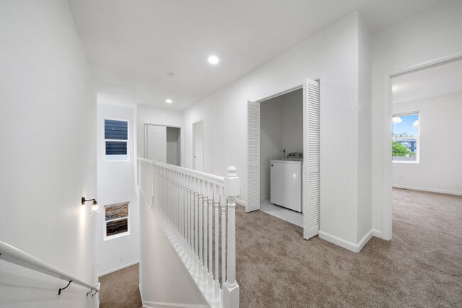 Building Photo - Brand new 3 bed 2.5 bath townhome $500 mov...