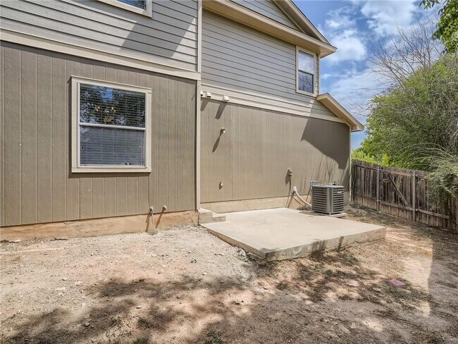 Building Photo - 13913 Harris Ridge Blvd