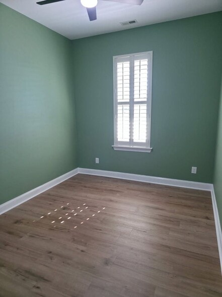 Building Photo - 341 Belvedere Dr