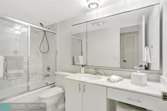 Building Photo - 1360 S Ocean Blvd