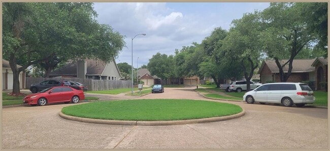 Building Photo - 9602 Meadowchase Ct