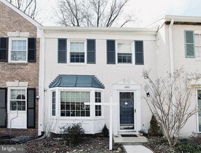 Building Photo - 680 Azalea Dr