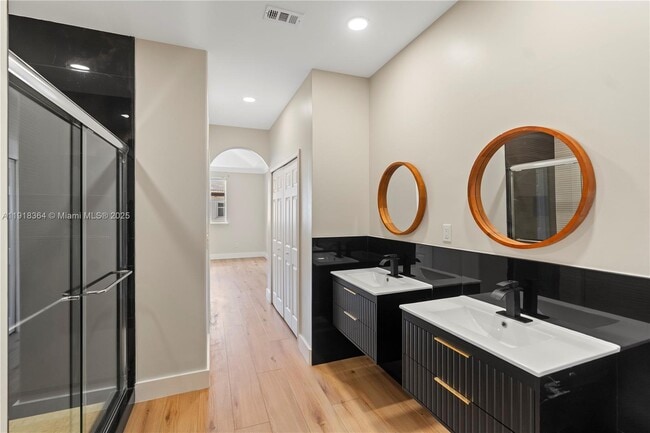 Building Photo - 11032 NW 48th Ln