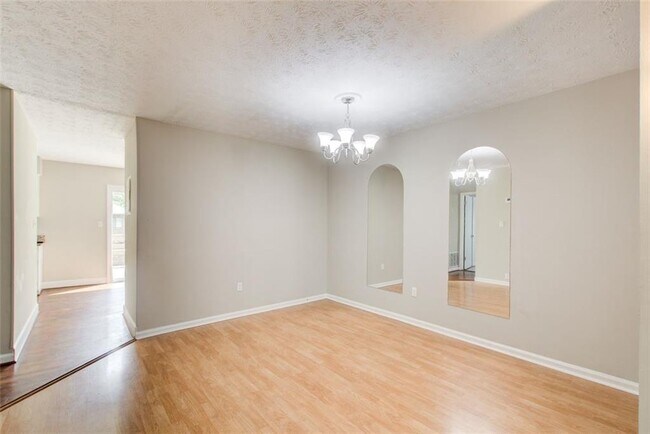 Building Photo - 1301 Parkaire Crossing