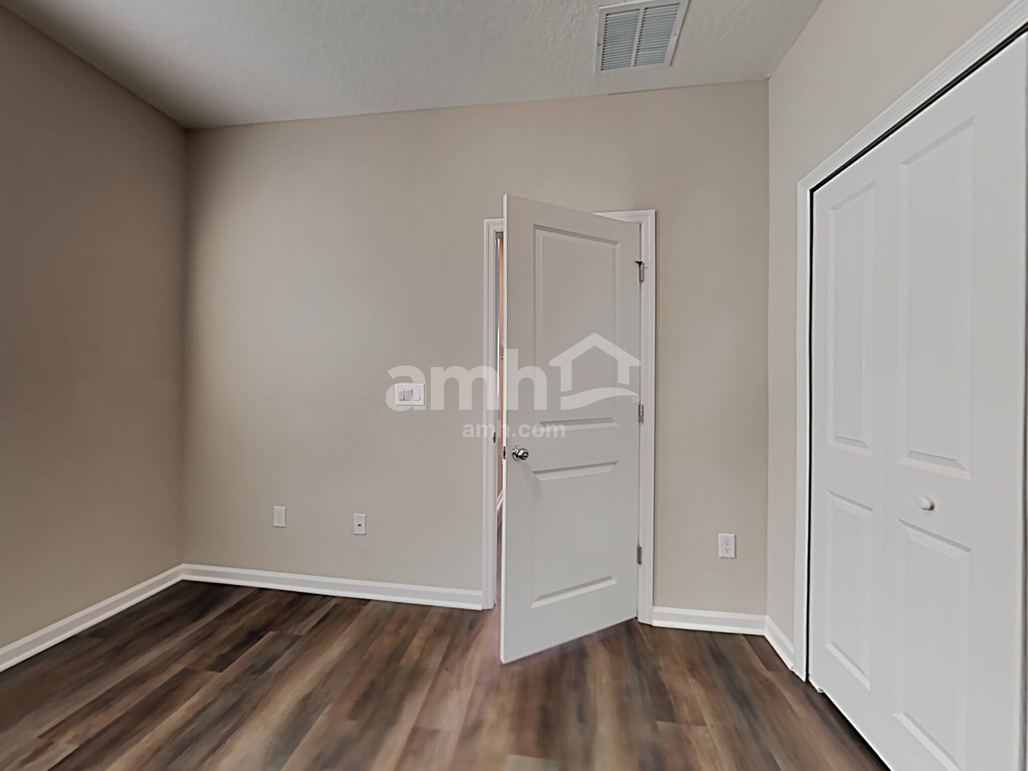 Building Photo - 101 Hemlock Pt