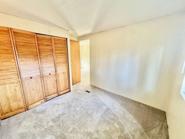 Building Photo - Large Yard 3bd 2ba Home in Long Beach!