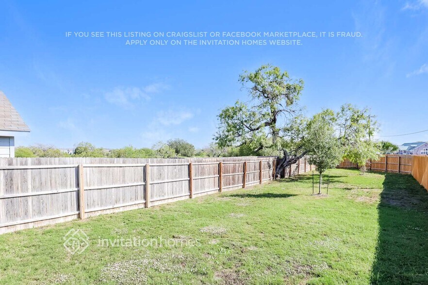 Building Photo - 5406 Verdugos Pl