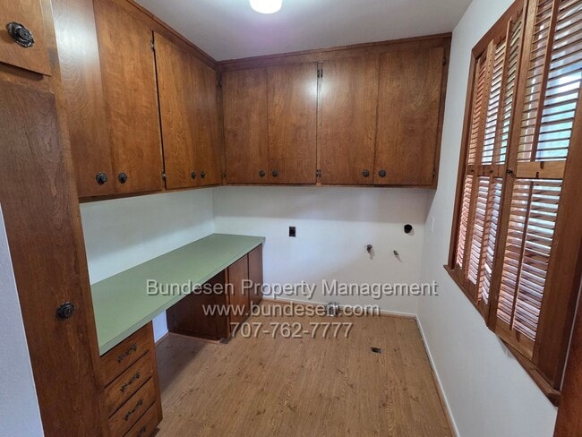 Building Photo - Beautifully remodeled 3+Bedrooms, 3 bath home ~628 Canyon Road, Novato