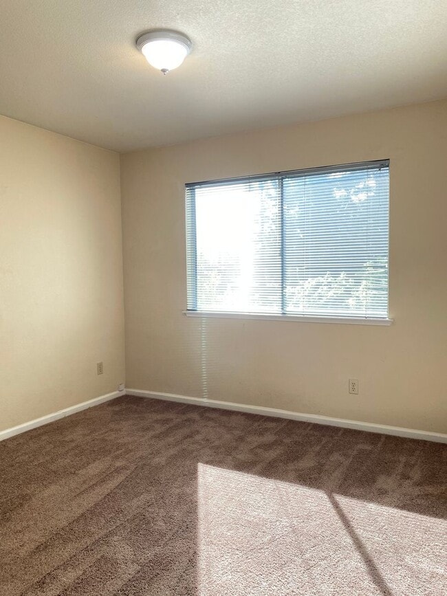 Building Photo - Lovely 2 Story Home in the Heart of Laguna.
