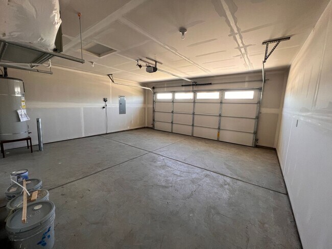 Building Photo - 1416 S Madison St
