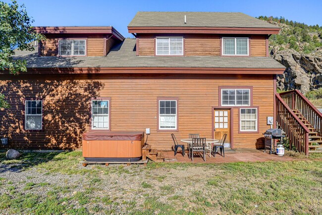 Building Photo - 2077 County Road 308-SI ID1623794P