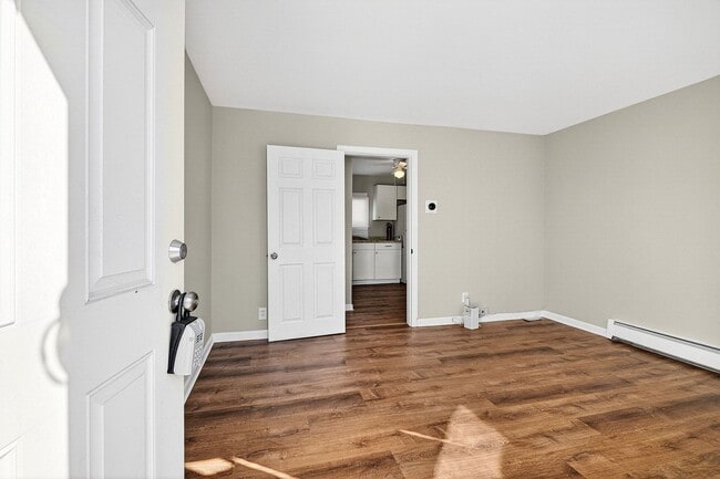 Building Photo - 24 Steinhardt Ave