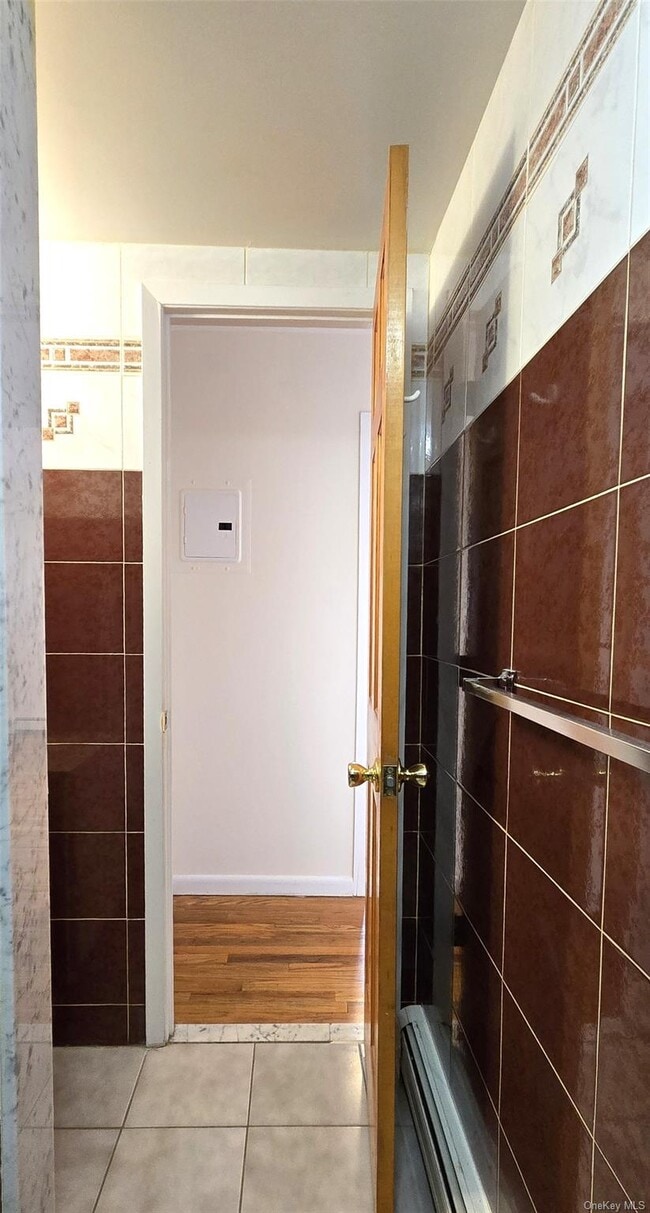 Building Photo - 29-15 31st Ave