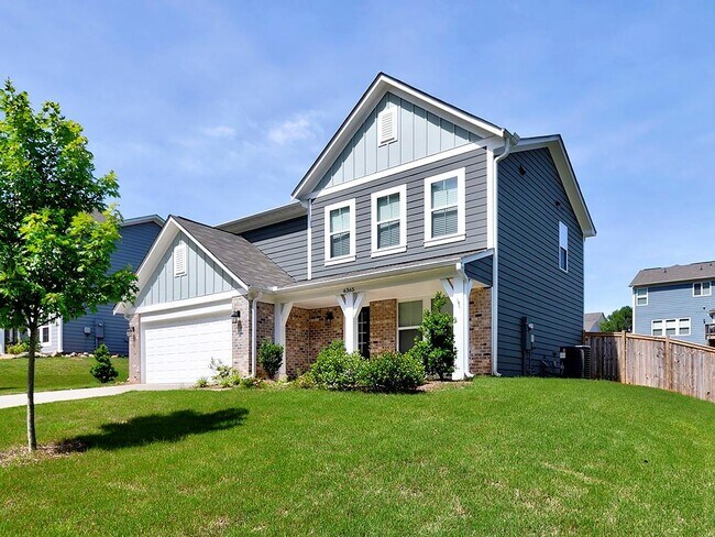 Building Photo - 6365 Lantana Village Way