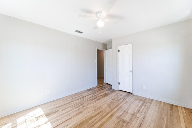 Building Photo - 3406 27th St