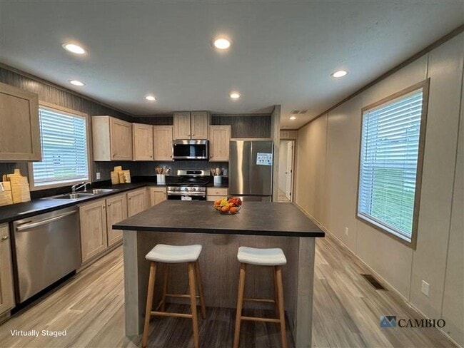 Building Photo - 14 Bluebird Hill Dr