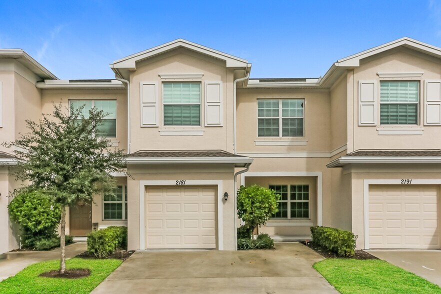 Primary Photo - 2181 NW Treviso Cir