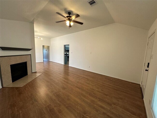 Building Photo - 4918 Fair Oak Dale Ln