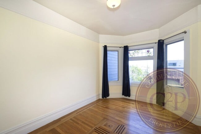 Building Photo - Potrero Hill - 3 BR, 2.5 BA House 1,388 Sq. Ft. - 3D Virtual Tour, Large Private Yard