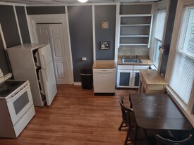 Building Photo - 2719 Larkins Way