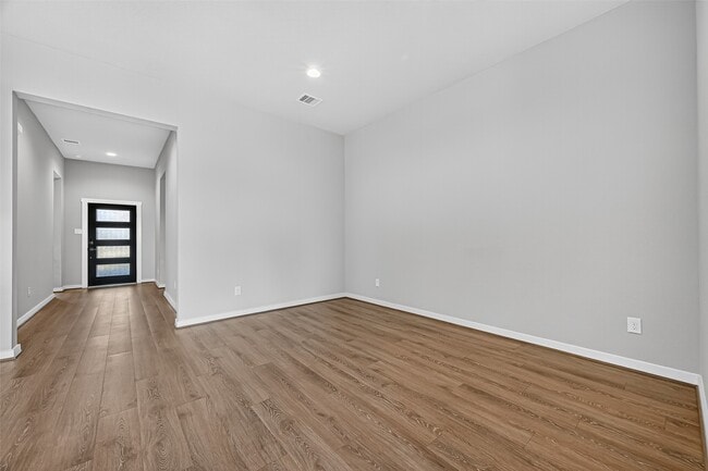 Building Photo - 28611 Hannahs Harbor Ln