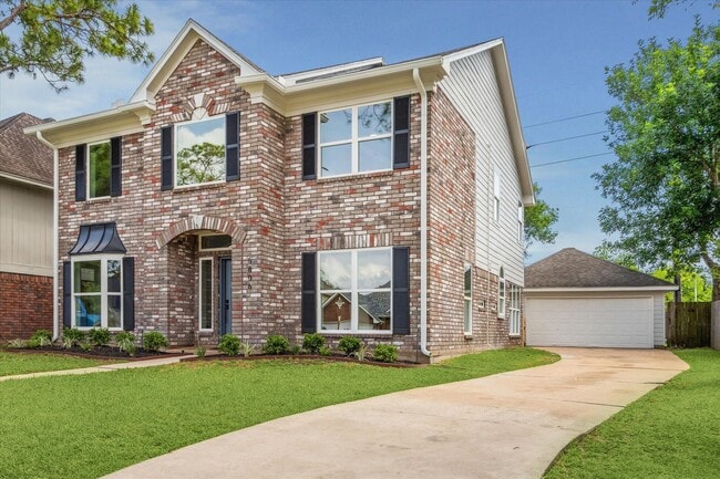 Building Photo - 6806 Flowermound Dr