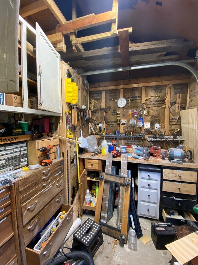 Building Photo - 167 Peacock Walk