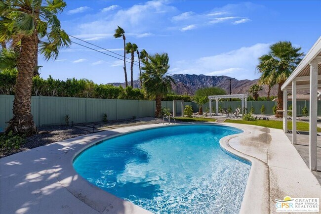 Building Photo - 505 E Molino Rd