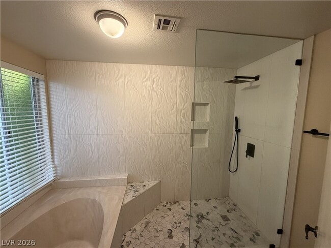 Building Photo - 2408 El Cortez Ave