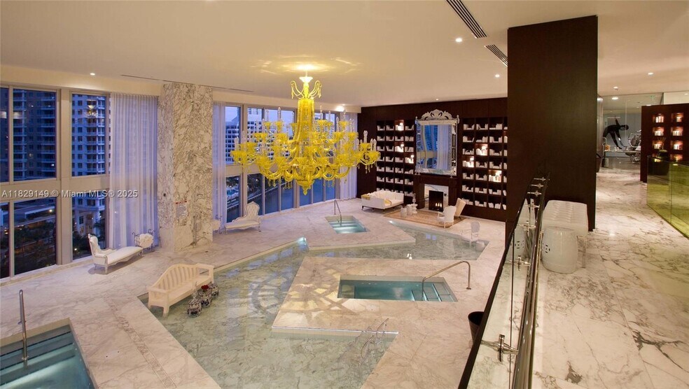 Building Photo - 465 Brickell Ave