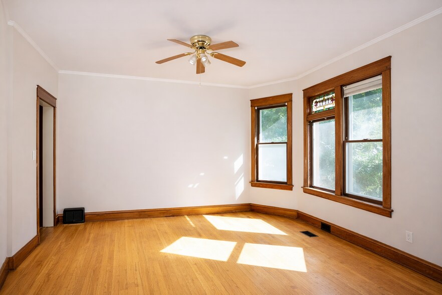 Building Photo - 1689 Marshall Ave