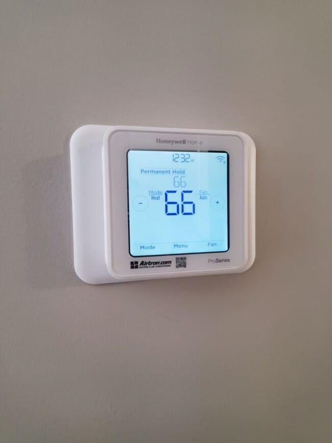 Building Photo - 2 Bedroom with 2 Bath Condo