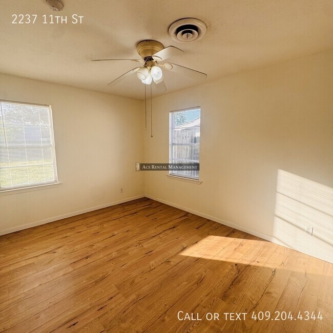 Building Photo - 2237 11th St